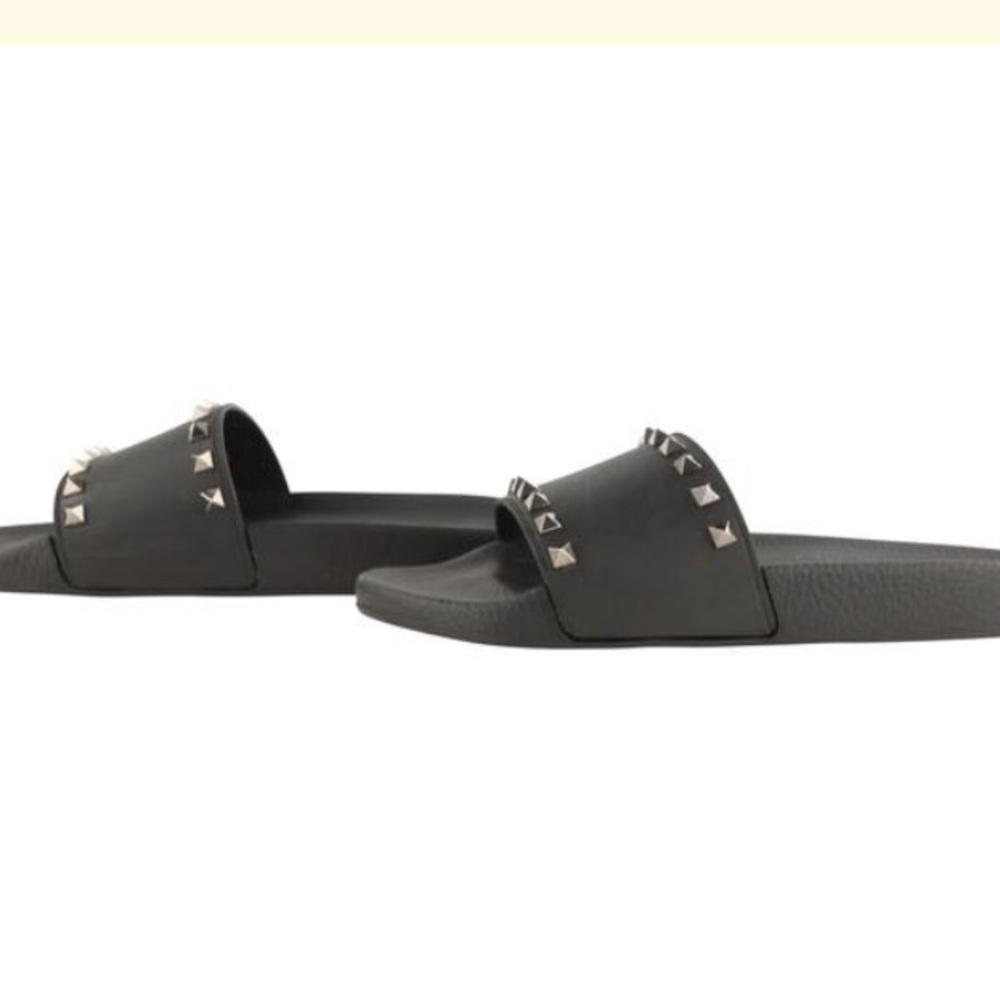 Valentino Black PVC Rockstud Pool Slides - Picture 4 of 14